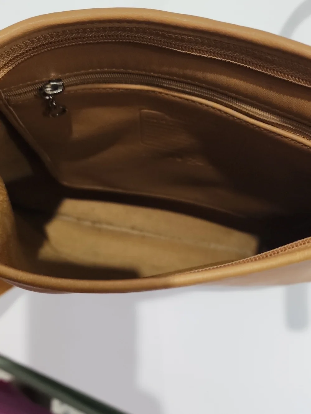 Vintage Coach Bag - Picture 9 of 16